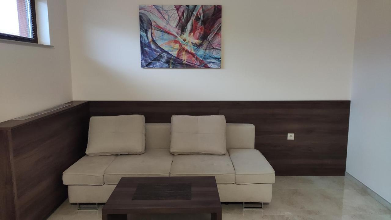 Vila Lexus Veľký Meder Exterior foto