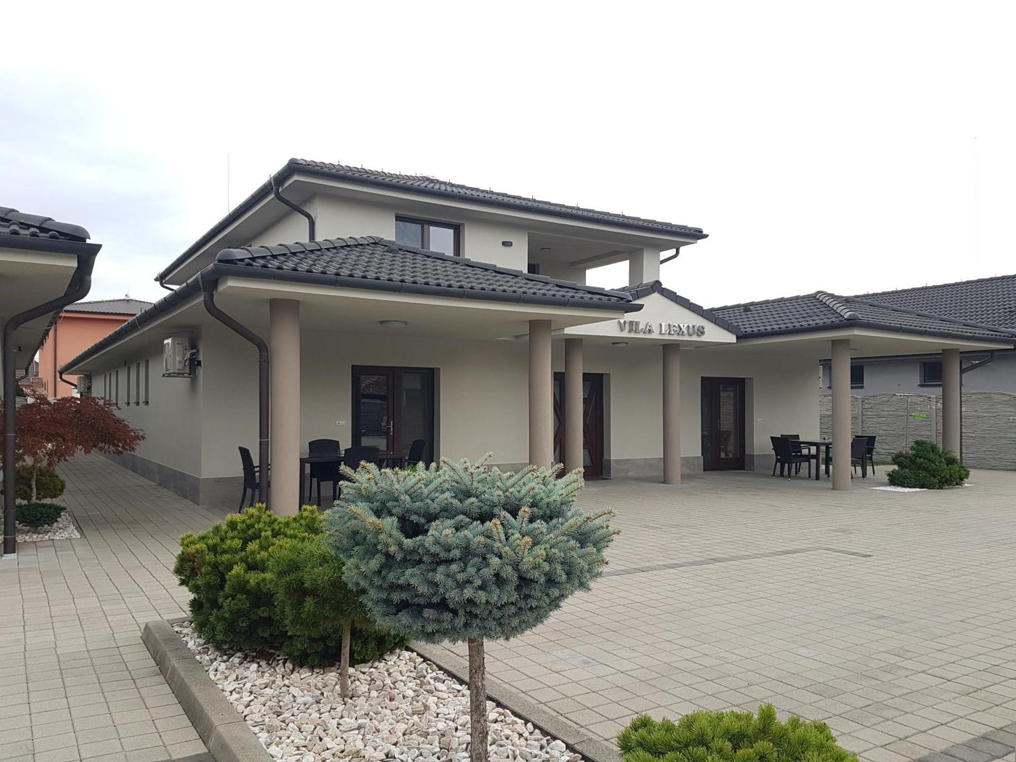 Vila Lexus Veľký Meder Exterior foto